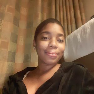 Meet your Posher, Jasmine